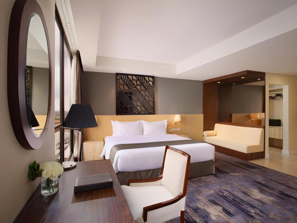 Hotel Grandhika Pemuda Semarang Eksteriør billede