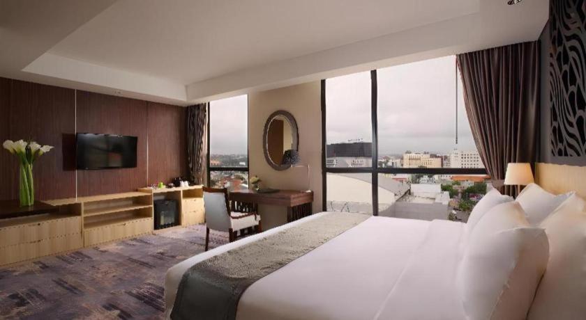 Hotel Grandhika Pemuda Semarang Eksteriør billede