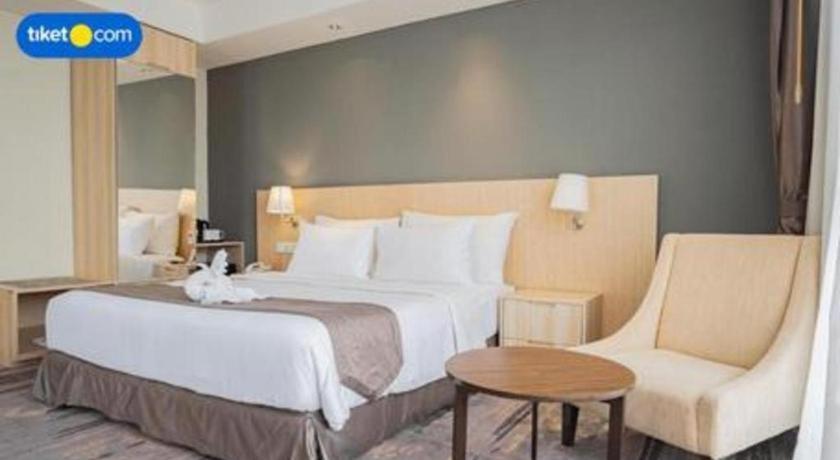 Hotel Grandhika Pemuda Semarang Eksteriør billede