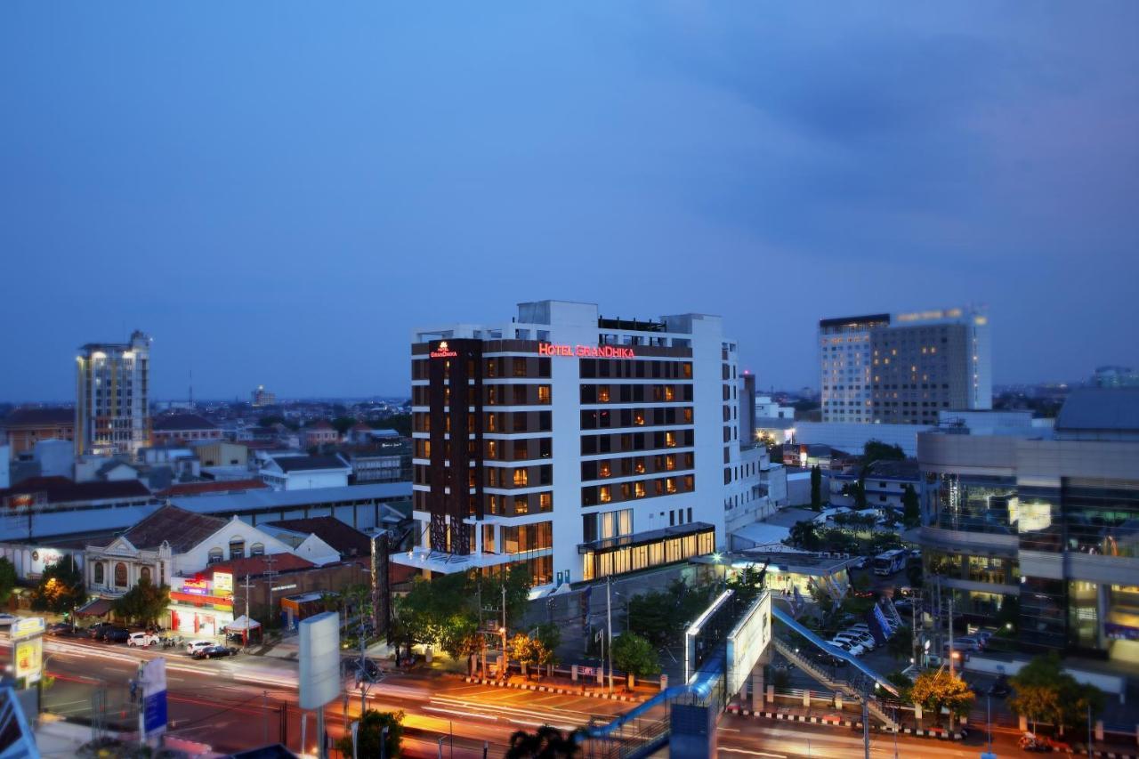 Hotel Grandhika Pemuda Semarang Eksteriør billede